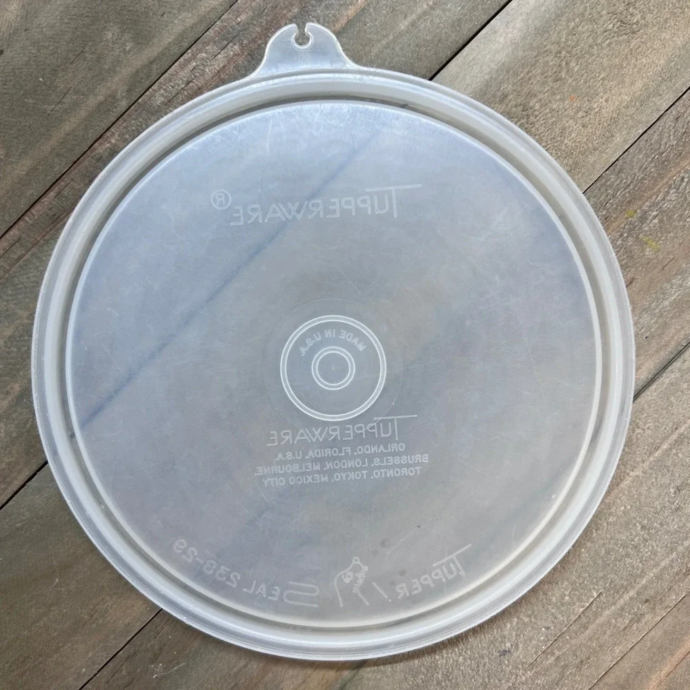 Tupperware 5.75